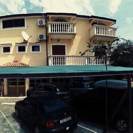 Apartment Pirovic Turanj Kültér fotó