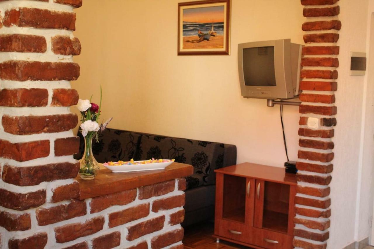 Apartment Pirovic Turanj Kültér fotó