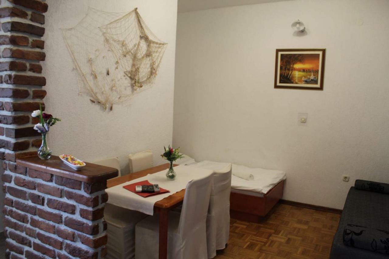 Apartment Pirovic Turanj Kültér fotó