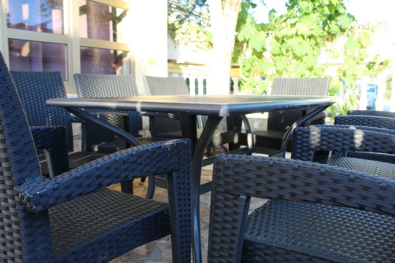 Apartment Pirovic Turanj Kültér fotó