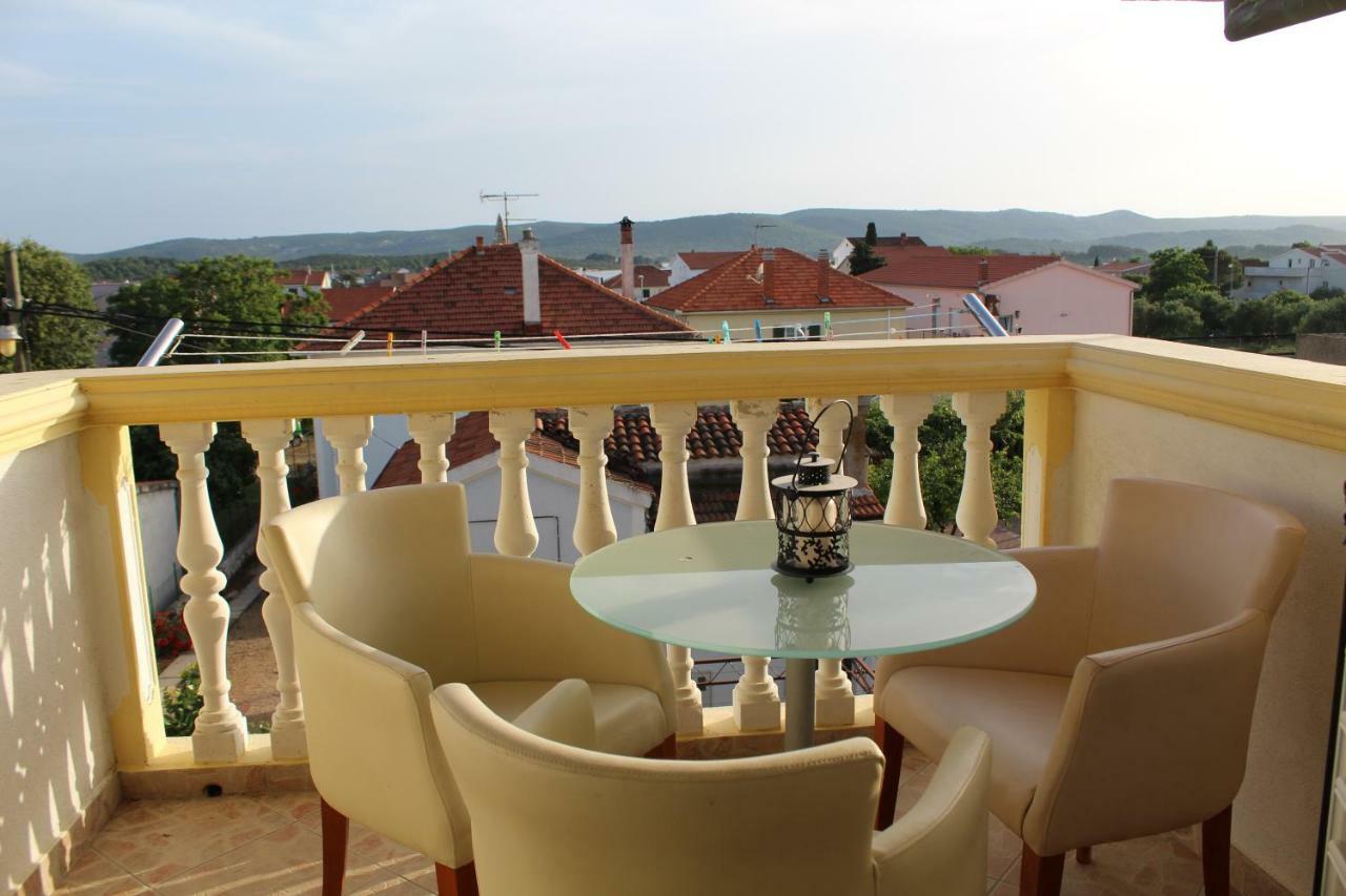 Apartment Pirovic Turanj Kültér fotó