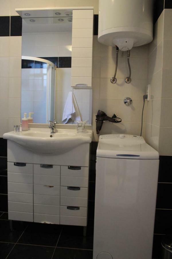 Apartment Pirovic Turanj Kültér fotó